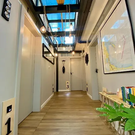 Thruster - Rooms, Kitchen, Chill-Out Zone-Netflix, Lobby-Netflix Gdynia Exterior photo