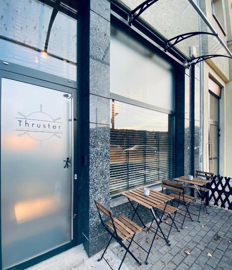 Thruster - Mini Kino, Lobby, Kuchnia, Netflix * Gdynia